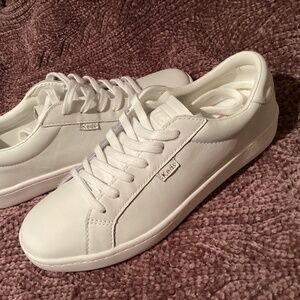 Keds Women’s Ace White Leather Sneakers Size 8 NIB